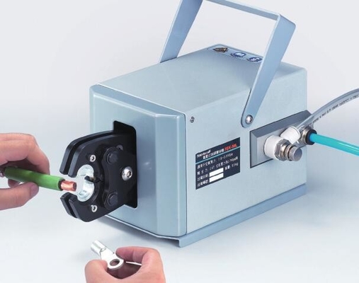 2.0T Pneumatic Crimping Machine Foot Switch Operated With 6-70 mm² Crimping Range
